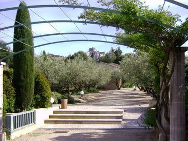 rental in saint remy de provence : les jardins de Fontanille